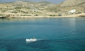 Schnousa Greece Cyclades Islands